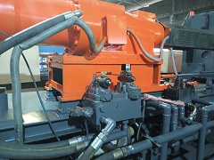 600 Ton Injection Molding Machine-1